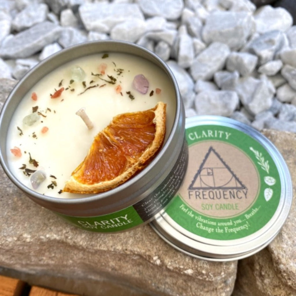 Clarity Candle is an uplifting and energizing breath of sweet minty freshness.