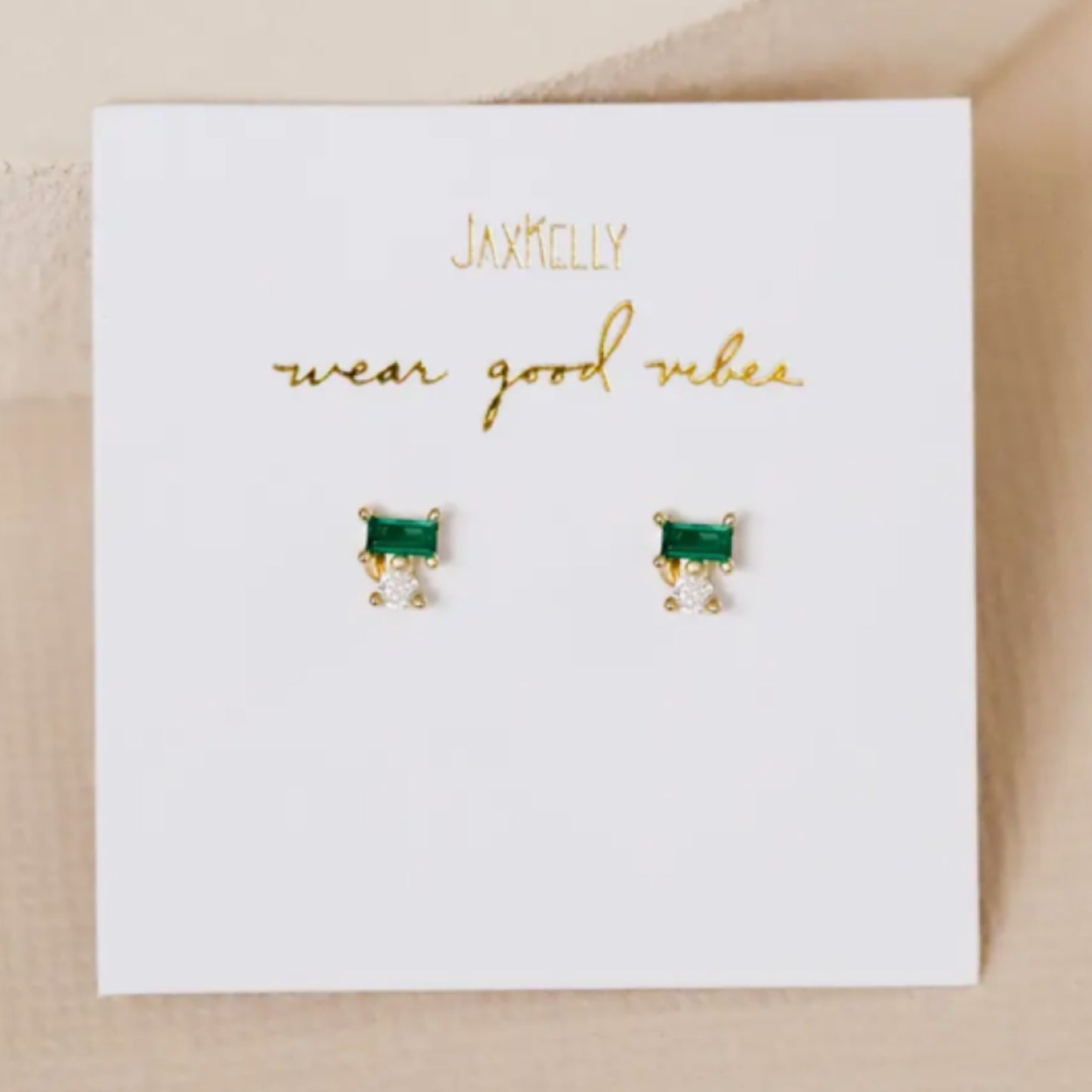 gemstone-stud-earring -emerald-green-diamond-CZ-stones